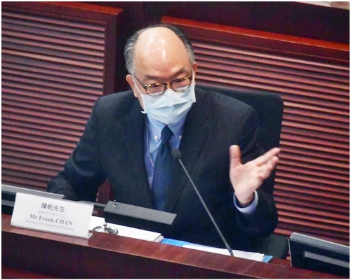 陳帆理解香港快運的決定。