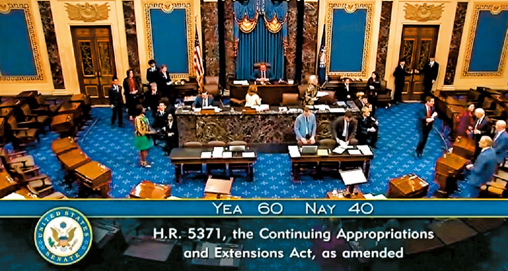 參議院周一晚以60對40票通過臨時撥款法案。