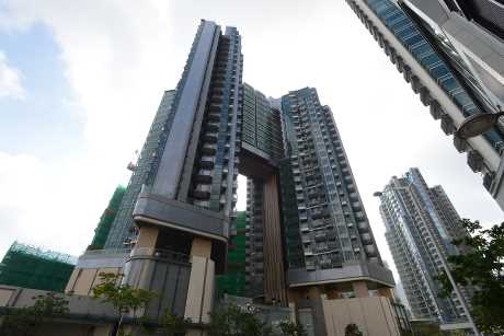 嘉悅兩房每呎2.03萬沽屋苑雙破頂