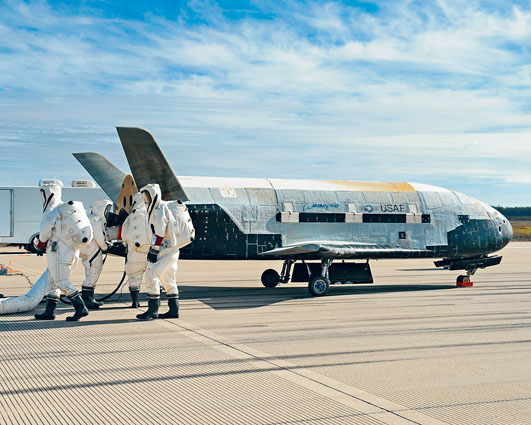 美国空军X-37B无人驾驶太空飞机。