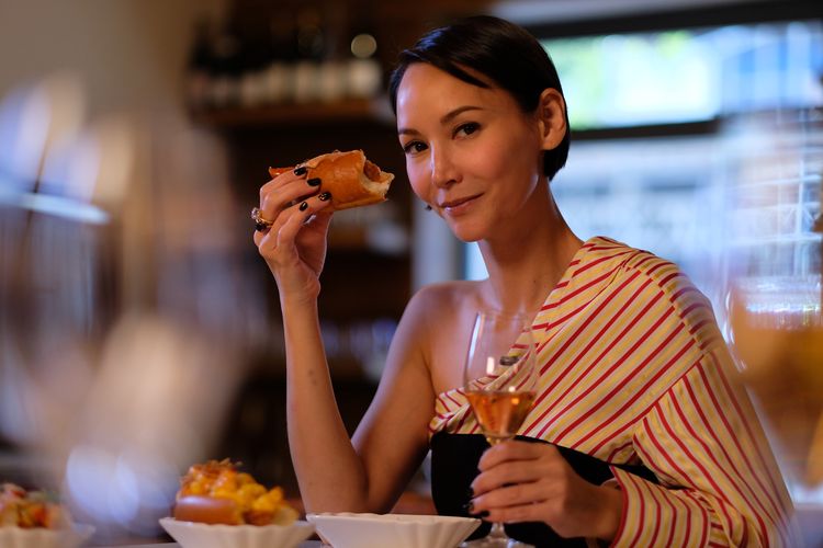 Amanda在節目中除了介紹當地美食,仲會教煮意大利菜。