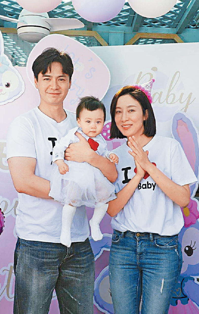 ■楊怡和羅仲謙今年4月慶祝女兒一歲生日。資料圖片
