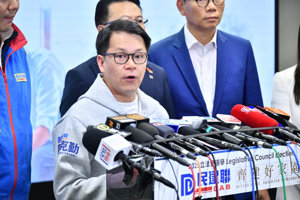 陳克勤指,民建聯將認真總結選舉結果,持續改進工作以回應社會期望。 陳克勤指,民建聯將認真總結選舉結果,持續改進工作以回應社會期望。