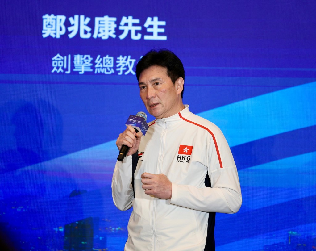 港隊總教練鄭兆康坦言目標是世錦賽獎牌。徐嘉華攝 港隊總教練鄭兆康坦言目標是世錦賽獎牌。徐嘉華攝
