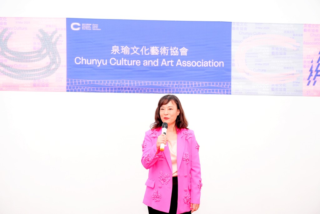 创会会长翁静晶致辞时表示，成立的宗旨为促进文化艺术创作的发展等。泉瑜文化艺术协会提供