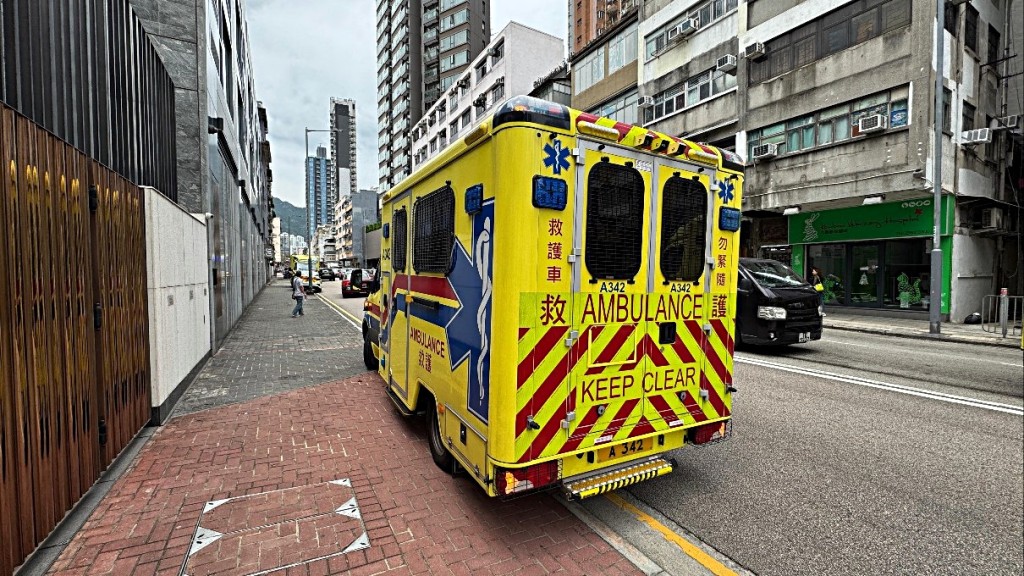 救護車到場。