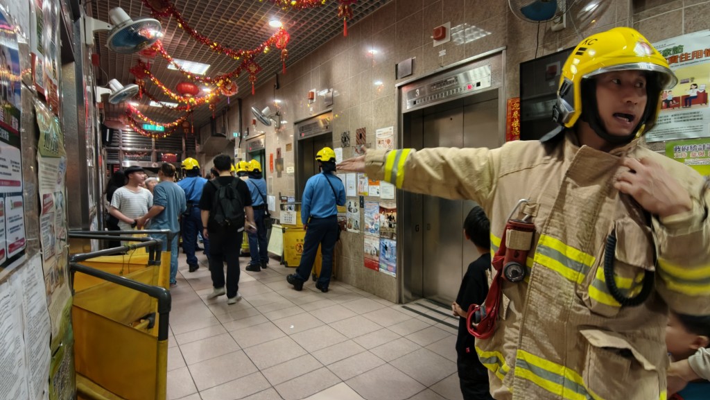 消防在場協助。黃文威攝