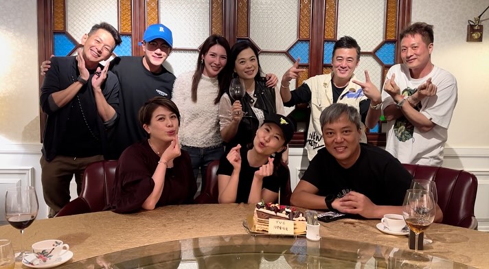 TVB第7期艺员训练班的同学聚，兼为钟洁怡庆祝生日。