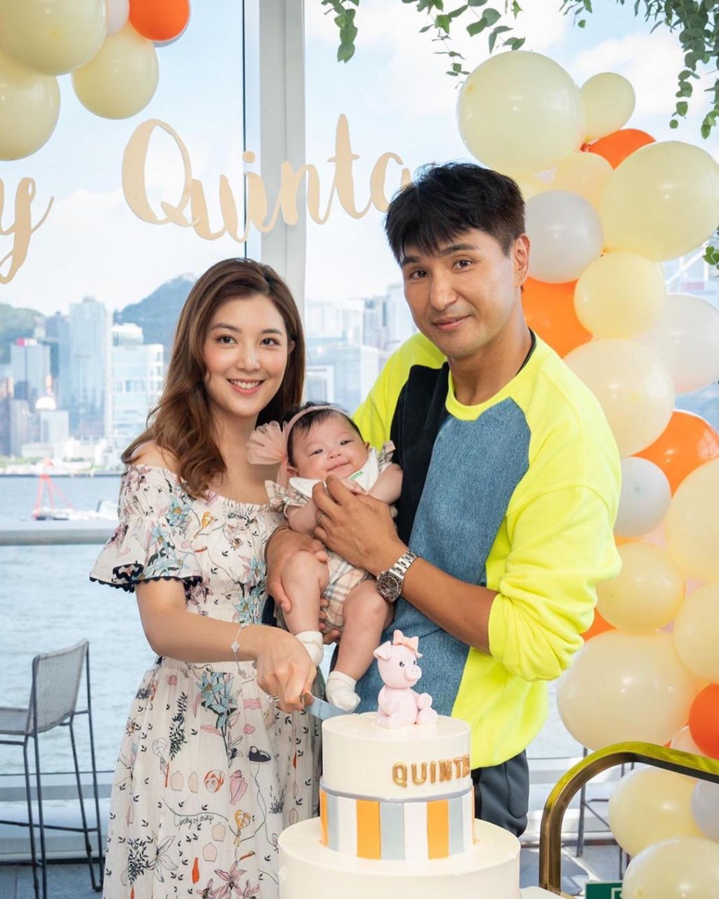 单文柔2019年为陈展鹏诞下一女「小猪比」陈诺瑶（Quinta）。