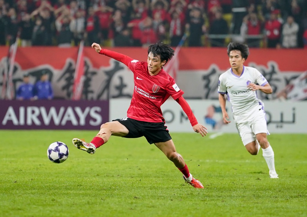 亞冠盃東亞區第五輪比賽中，成都蓉城隊主場1比1戰平日本廣島三箭隊。 中新社