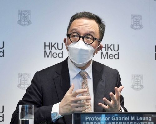 梁卓偉指長者的死亡率較高。