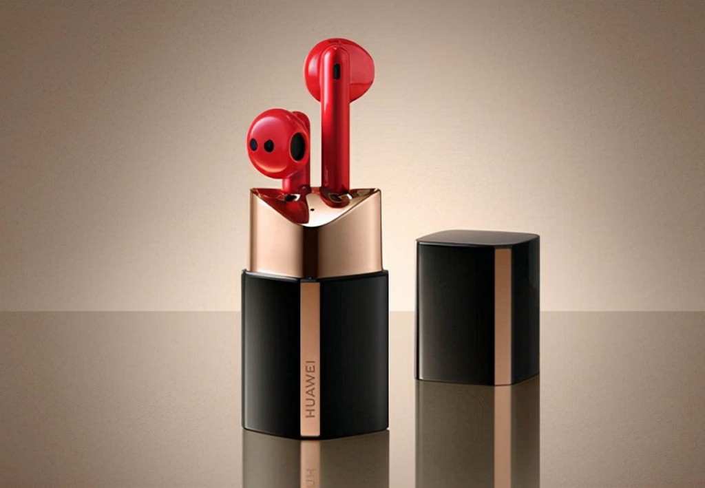 ●FreeBuds Lipstick充电盒仿唇膏造型设计，耳机则以抢眼的红色示人。