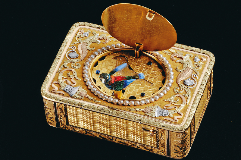 Parmigiani是業界著名的鐘表修復專家，不少被認為已沒法維修的古董鐘表，尤其自動人偶，品牌都能修復成功。
