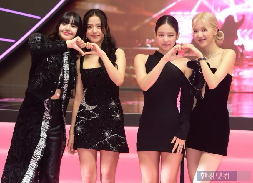 BLACKPINK成為首隊在英國倫敦溫布萊球場上演出的韓國女團組合。 BLACKPINK成為首隊在英國倫敦溫布萊球場上演出的韓國女團組合。