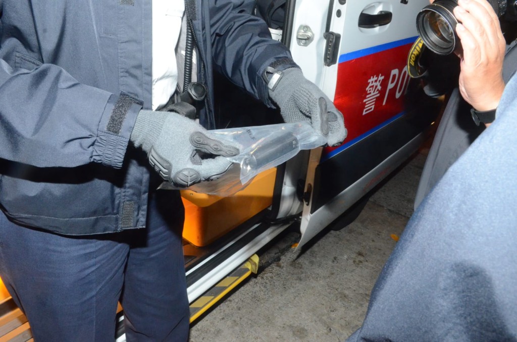 警方檢獲一支胡椒噴霧。蔡楚輝攝
