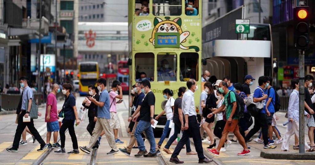 一項調查發現，在亞洲5個地區之中，香港人儲錢意向最低，僅一半人關注如何擁有足夠財政儲備，以應對各種突發狀況。