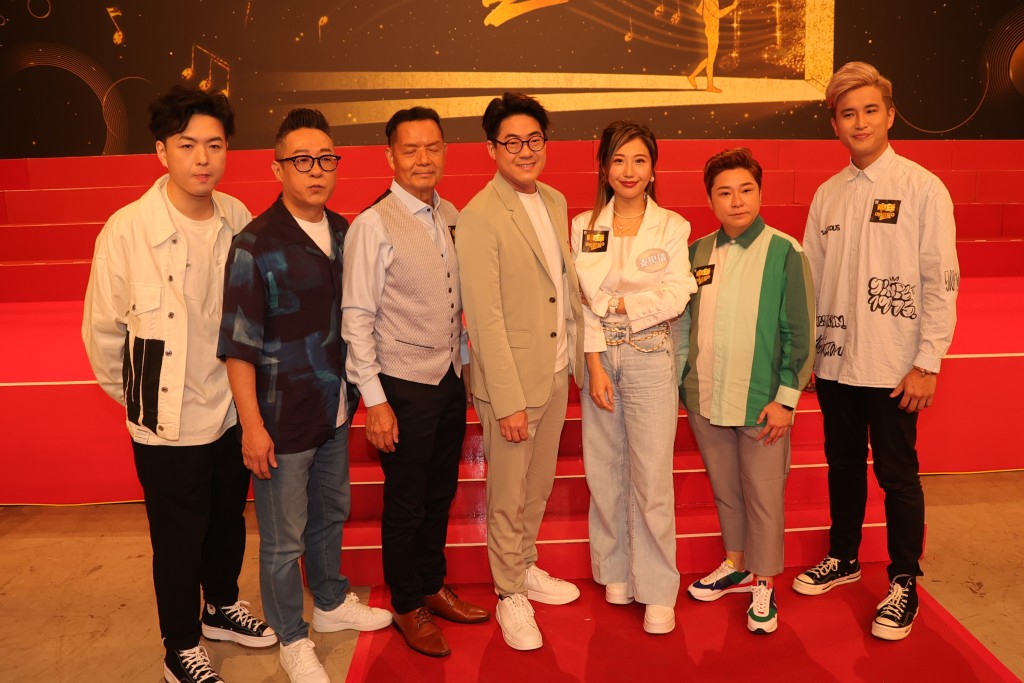 《中年好声音》第一季歌手吴大强、罗启豪、支喾仪等亦有现身打气及传授贴士给一众参赛者。