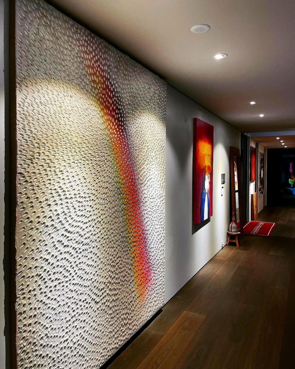 GD拍下多幅作品。