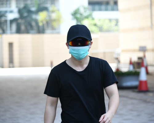 被告黃港恆。