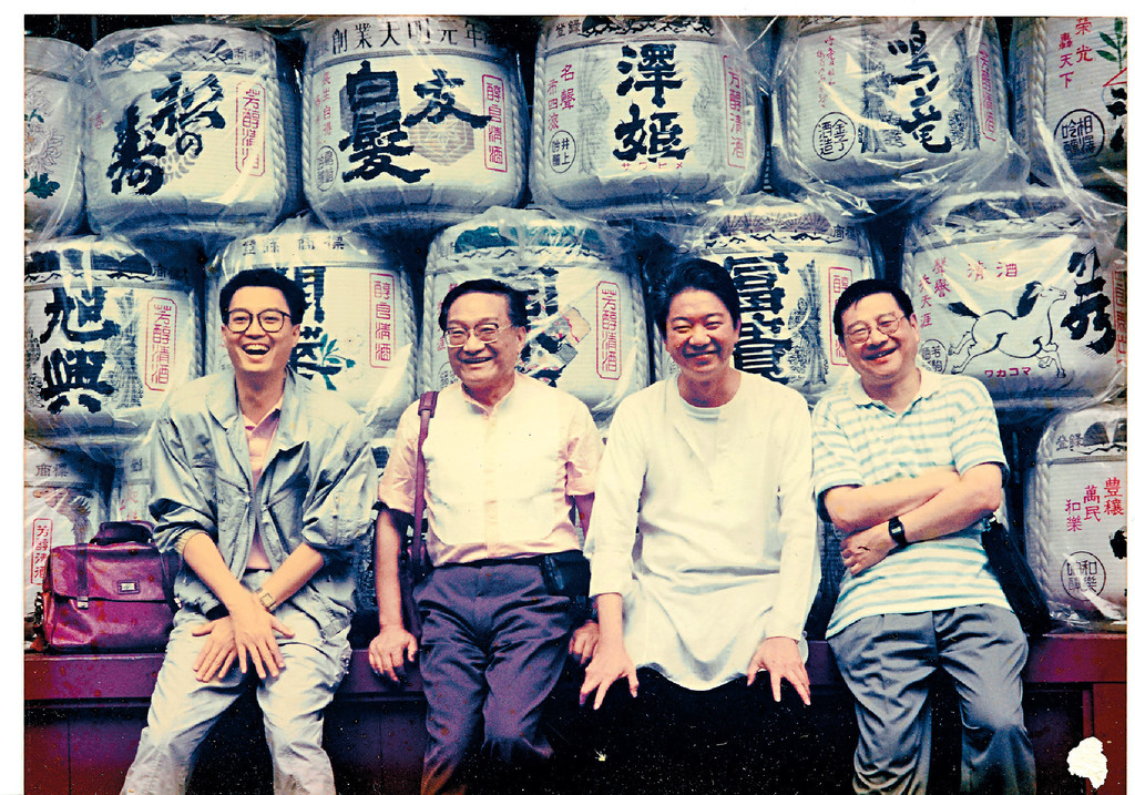 ■倪匡（右一）和蔡瀾（右二）、查良鏞（左二）與李純恩（左一）同遊東京。