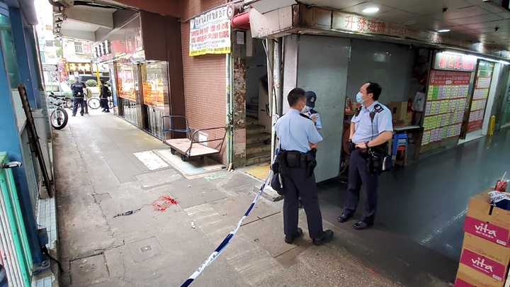 警方封鎖現場調查。楊偉亨攝