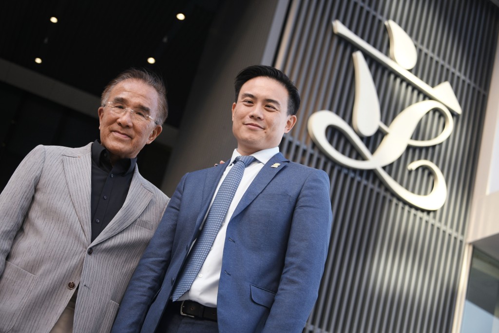 田北辰（左）及莊豪鋒（右）均認為要恢復公務員加薪。