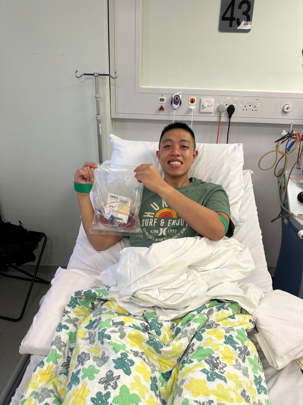 张铭佑数年前将骨髓捐赠予一名血癌病人,成功挽救受赠者的生命。 张铭佑数年前将骨髓捐赠予一名血癌病人,成功挽救受赠者的生命。