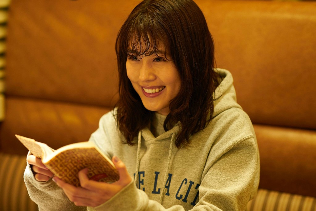有村架纯在《她和他的恋爱花期》表现亮眼。