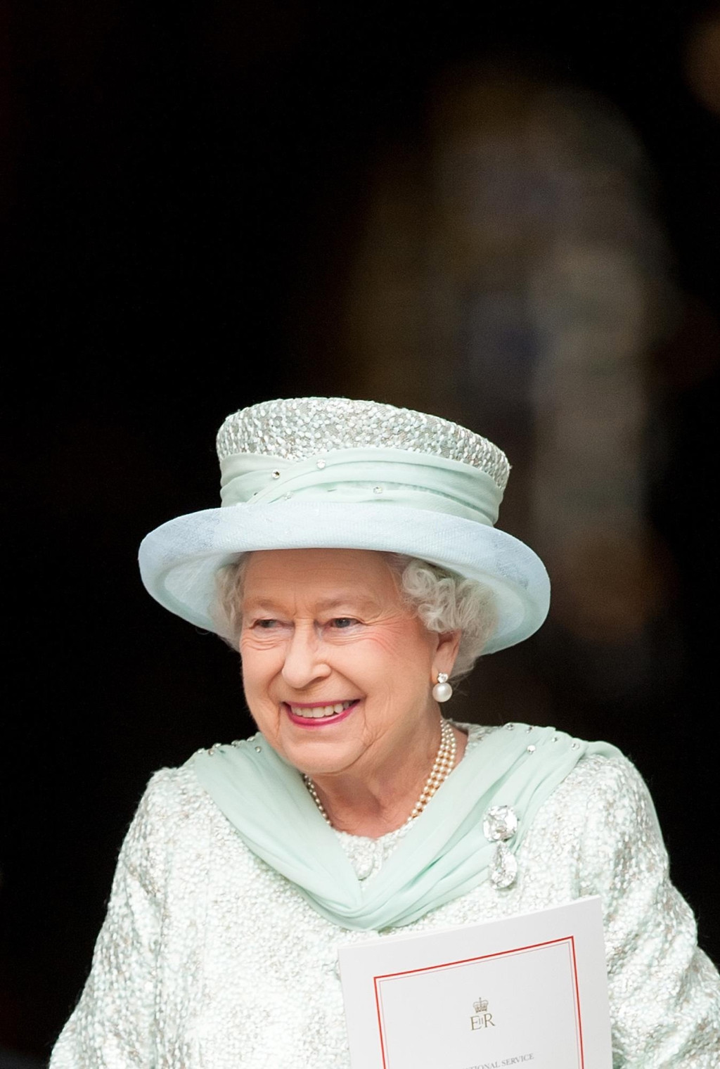 英女皇衣著品味获各界盛赞。