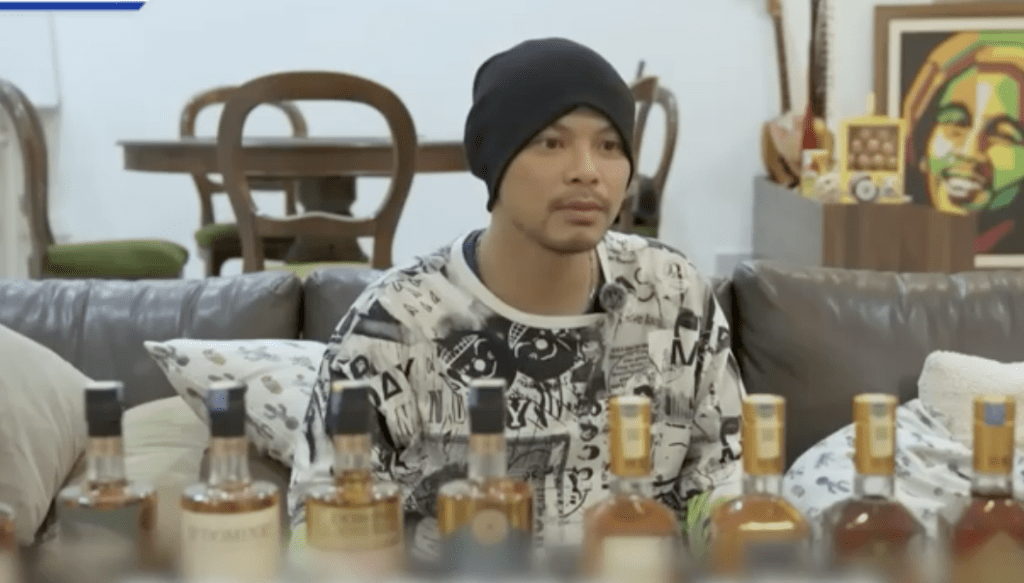 馬來西亞知名歌手黃明志捲入台灣網紅「護理系女神」謝侑芯猝逝案,案情持續發酵。 馬來西亞知名歌手黃明志捲入台灣網紅「護理系女神」謝侑芯猝逝案,案情持續發酵。