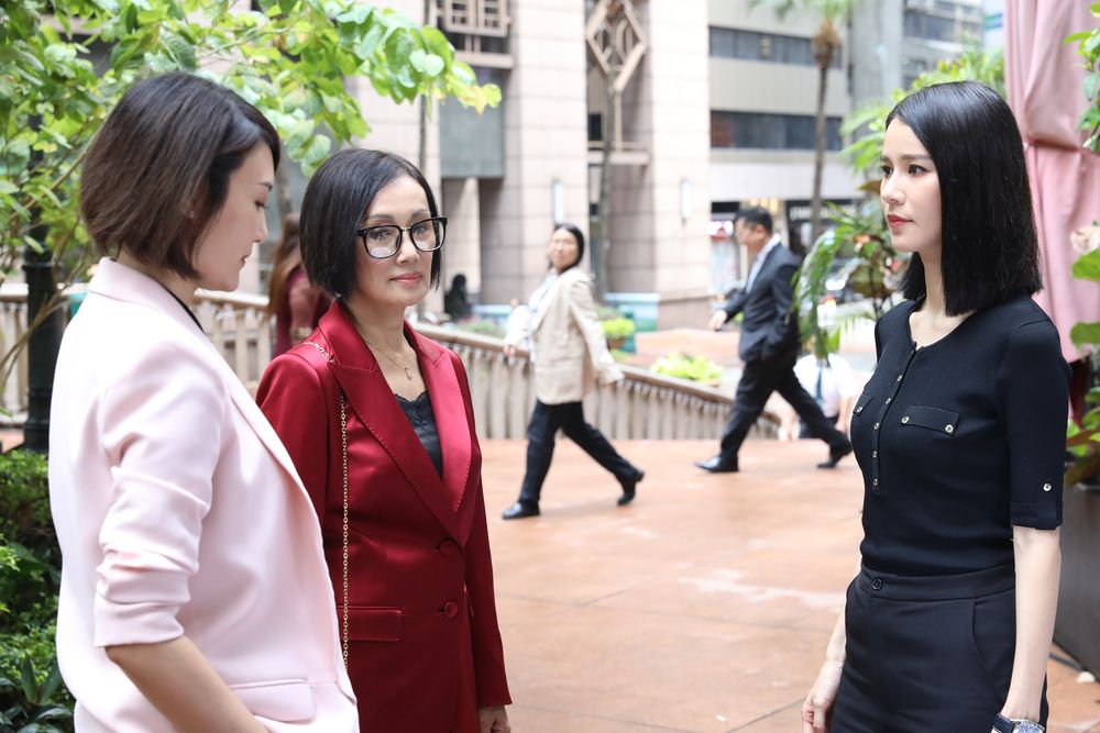 翠如個新角色成日都要板起塊面。