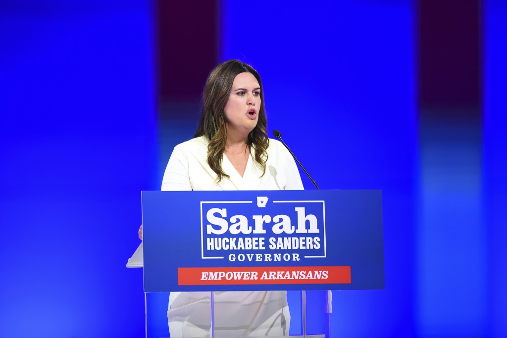 桑德斯（Sarah Sanders）順利當選阿肯色州首位女州長。AP圖
