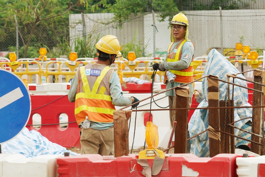 經季節性調整的失業率由2025年4月至6月的3.5%上升至2025年5月至7月的3.7%。