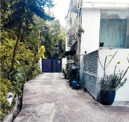 该单位间隔四正实用，客饭厅呈长方开则。