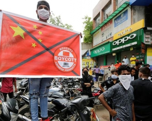 印度民間湧現抵制中國的浪潮。AP