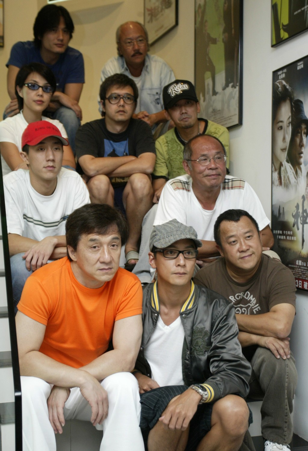 陳國新主力從事幕後策劃工作。