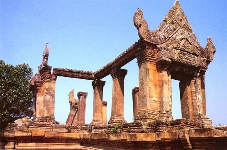 世界文化遺產柏威夏寺傳遭戰火波及受損。watkhmers.org 世界文化遺產柏威夏寺傳遭戰火波及受損。watkhmers.org