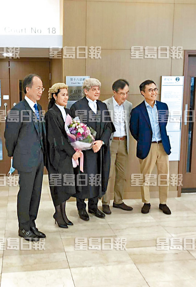 林穎茜取得大律師資格時,獲原訟庭及上訴庭4名法官撐場。