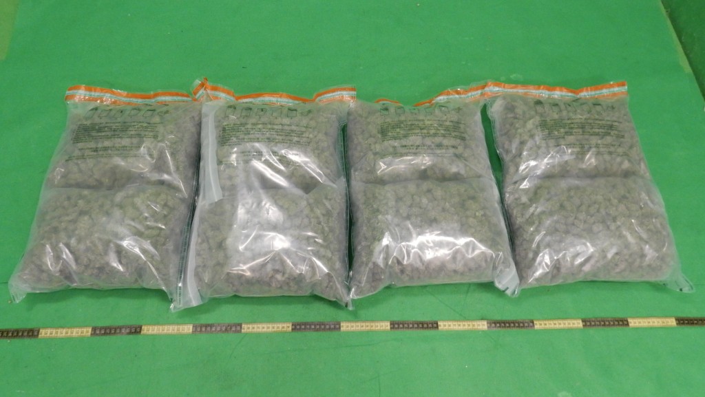 兩女泰國曼谷抵港 行李藏10公斤大麻被捕