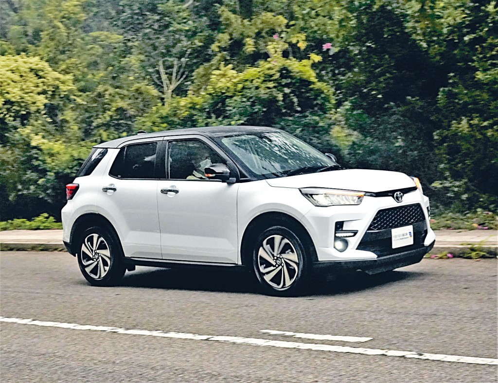 日本版丰田Raize其实即是大发Rocky，走入门小巧SUV路线，水货新车定价约$299,900起。
　　