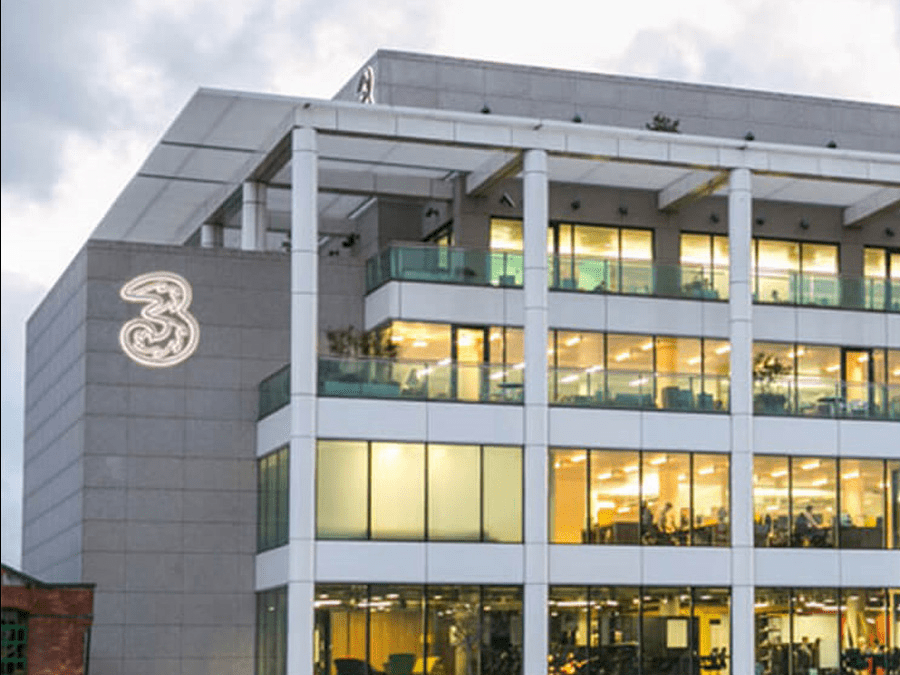 长和表示，不时接获建议并探索及评估可供考虑的机会，包括分拆电讯及零售业务独立上市，但截至目前未就任何相关交易作出决定。（网上图片）