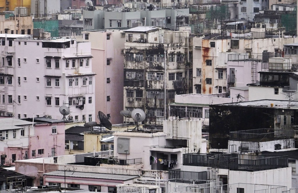 旧楼维修保养问题备受关注，而业主及法团在集资、招标等方面时常有争议。