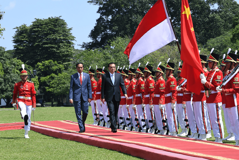 2018年，李克强在茂物总统府与印度尼西亚总统佐科举行会谈。