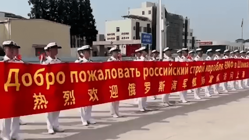 訪問期間，中俄兩國海軍官兵將開展相互參觀艦艇、專業技術交流。