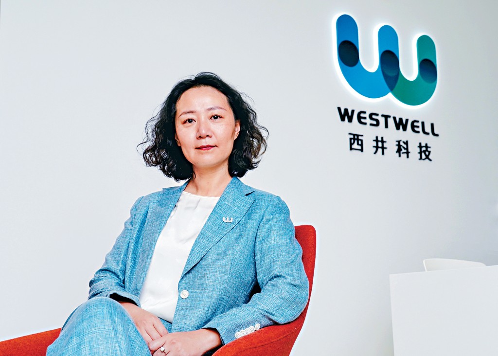 西井控股（香港）首席執行官楊銘指Q-Truck不僅大幅降低人力成本，還能提升工作效率。