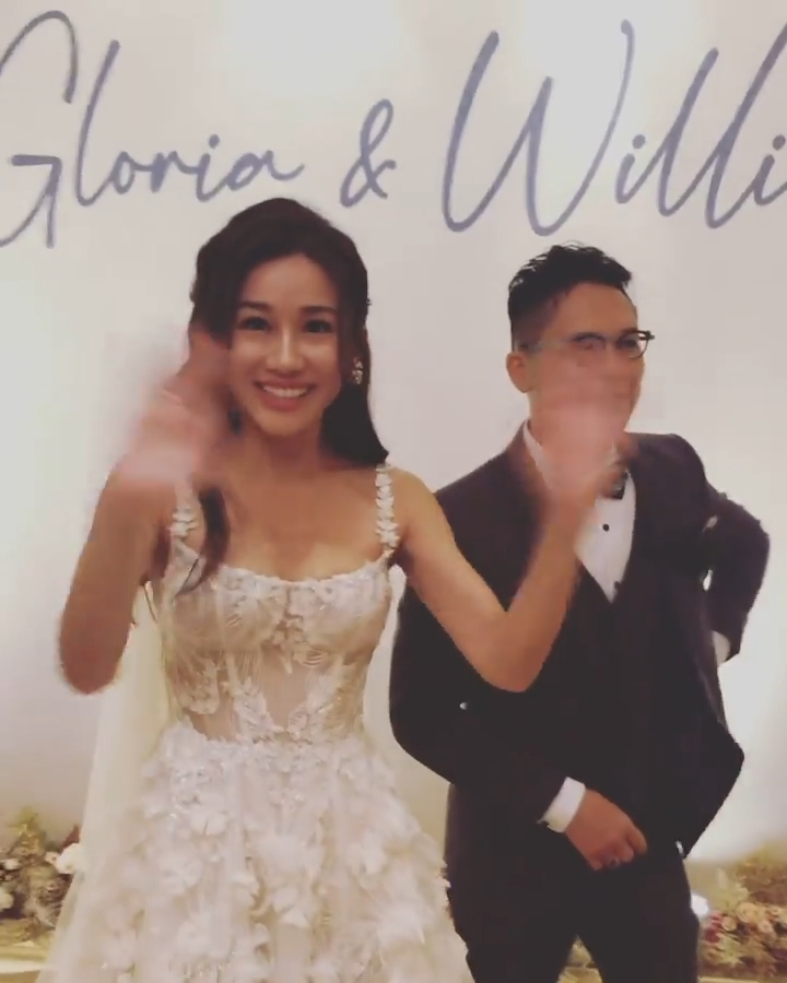 Gloria在2021年結婚，於半島酒店舉行婚宴。