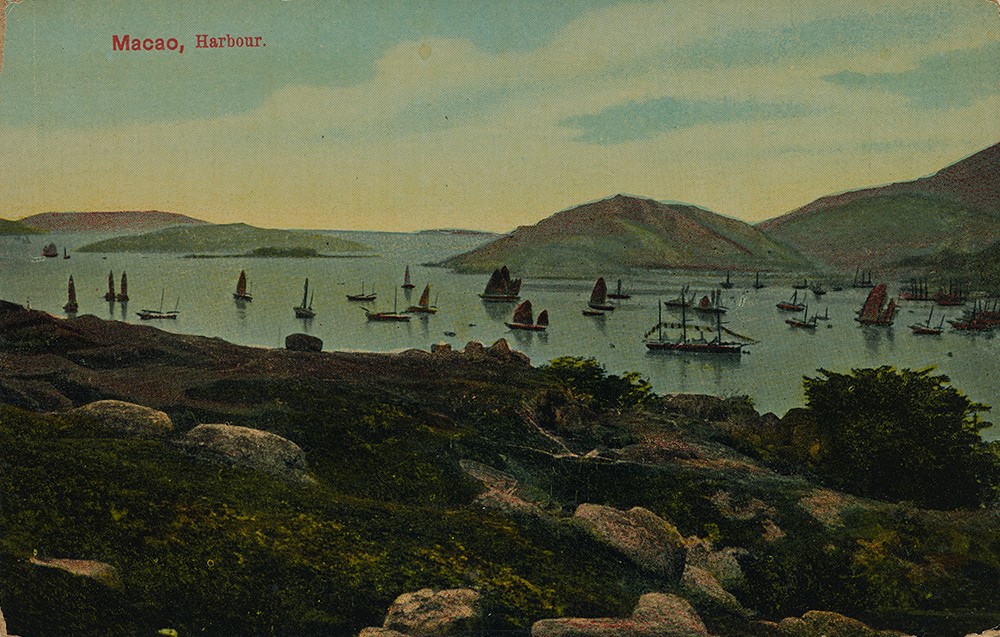 约二十世纪初，从西望洋山眺望内港。