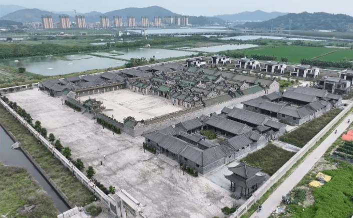 耗資10億佔地57畝,潮汕豪宅「英之園」航拍照。 耗資10億佔地57畝,潮汕豪宅「英之園」航拍照。