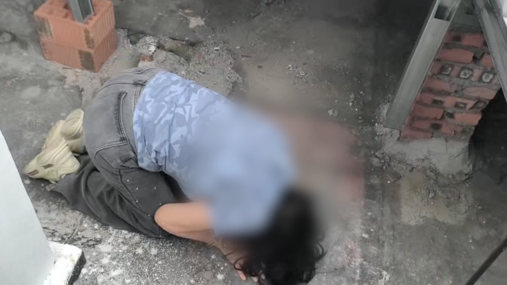 陳某芬回到瀘州指認現場時，向被害人懺悔。 瀘州公安