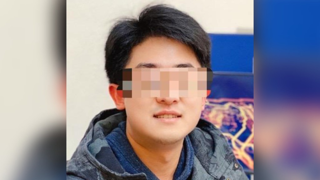 李昊然剛完成論文答辯卻離奇去世。